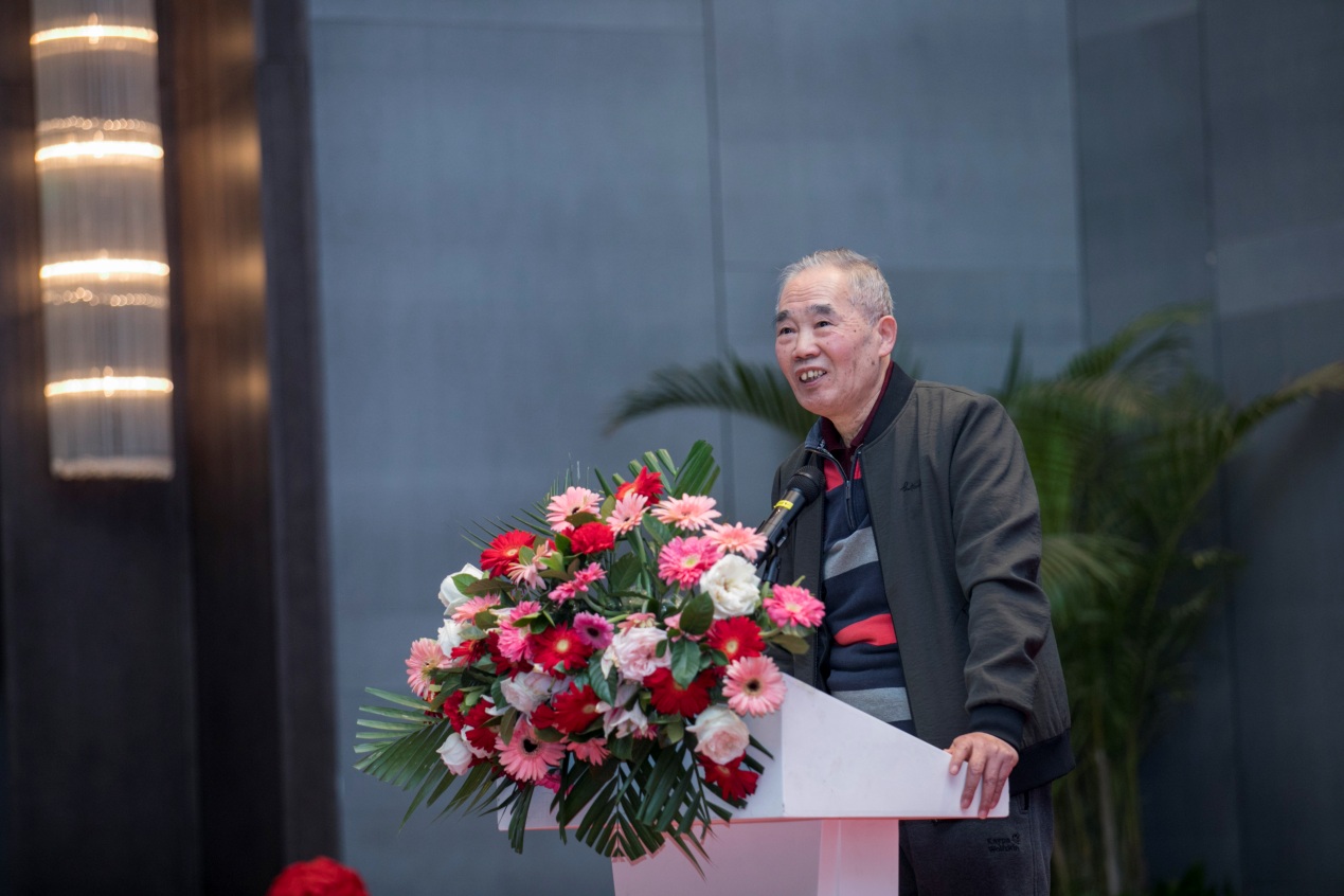 1545749081880608.jpg 史国华发表感言.jpg